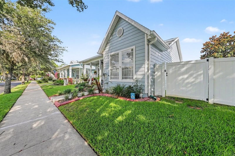 6444 Ashville Dr, Zephyrhills, FL 33542