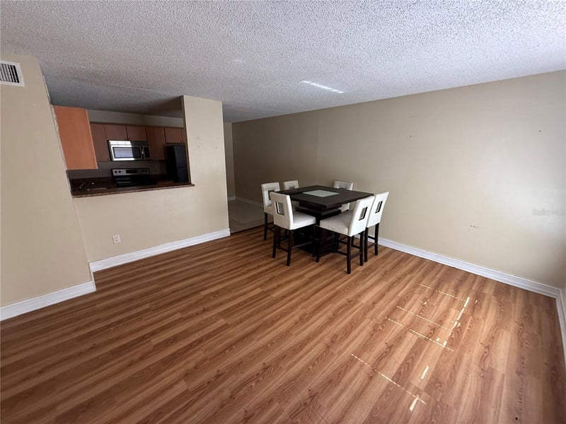 21026 Voyager Blvd #6, Land O Lakes, FL 34638