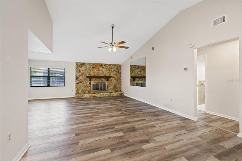 7025 Kingsway Dr, Port Richey, FL 34668