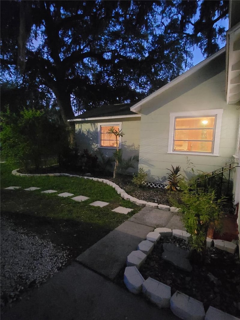 5651 Orange Grove Ave, New Port Richey, FL 34652