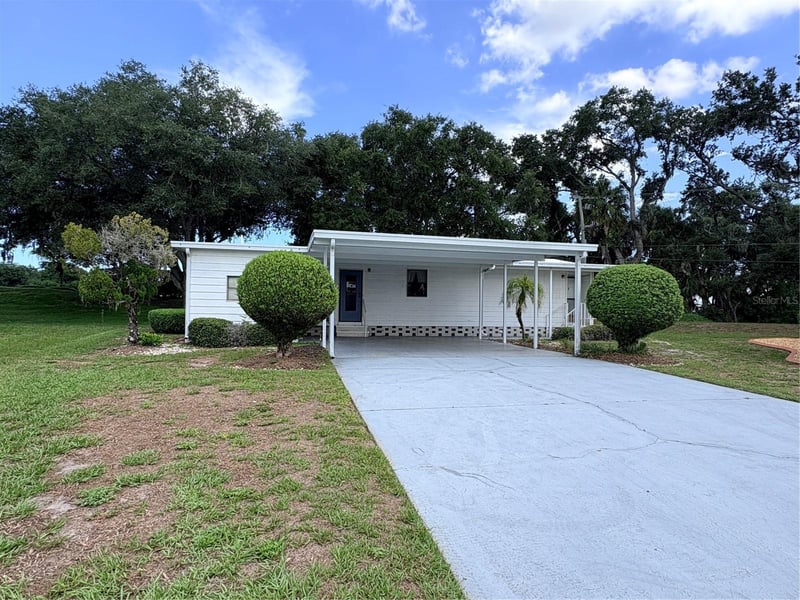 8519 Buckingham Pl, Palmetto, FL 34221