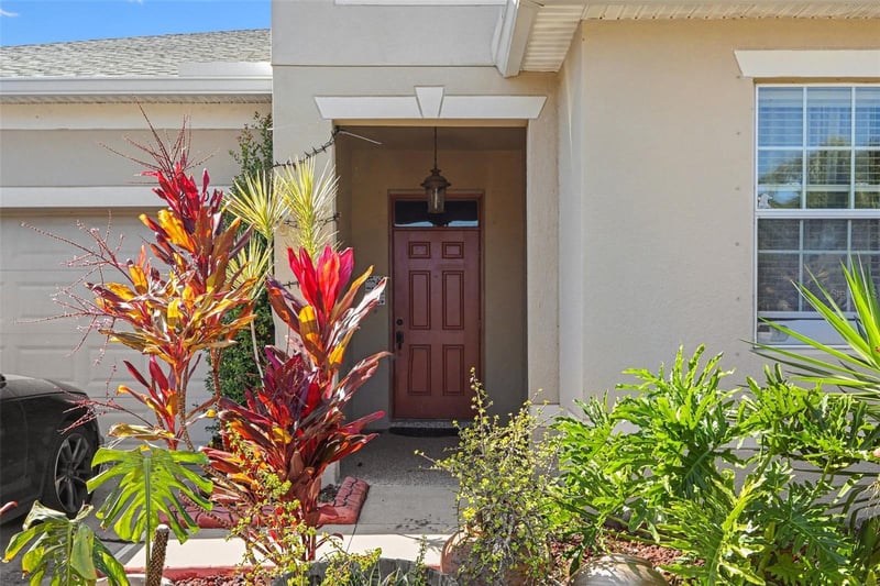2130 Roanoke Springs Dr, Ruskin, FL 33570