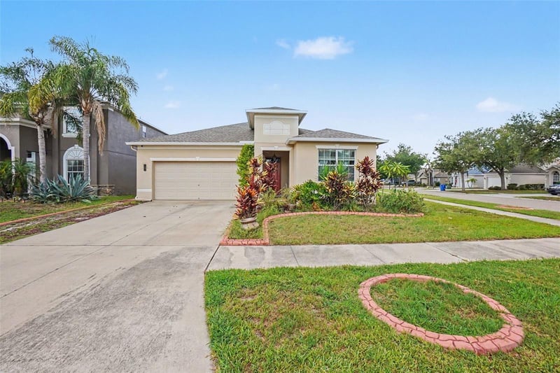 2130 Roanoke Springs Dr, Ruskin, FL 33570