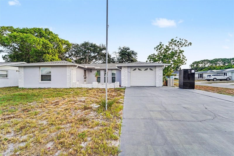 7923 Ironbark Dr, Port Richey, FL 34668
