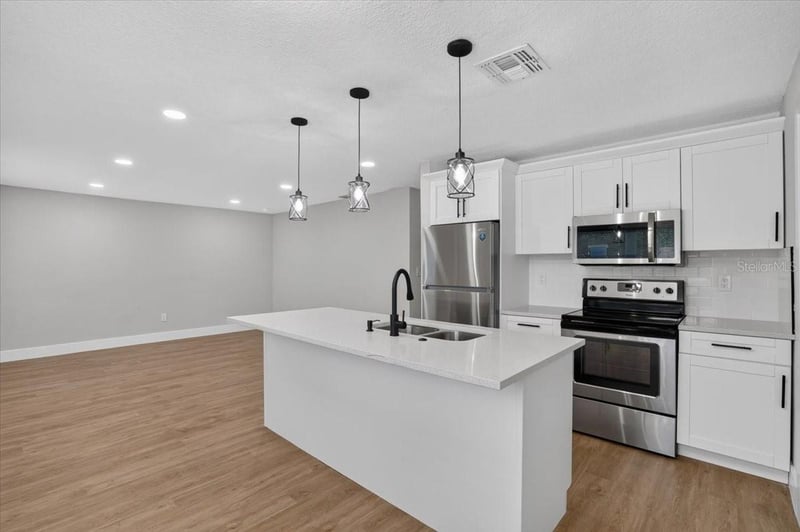 950 26th Ave, St Petersburg, FL 33705