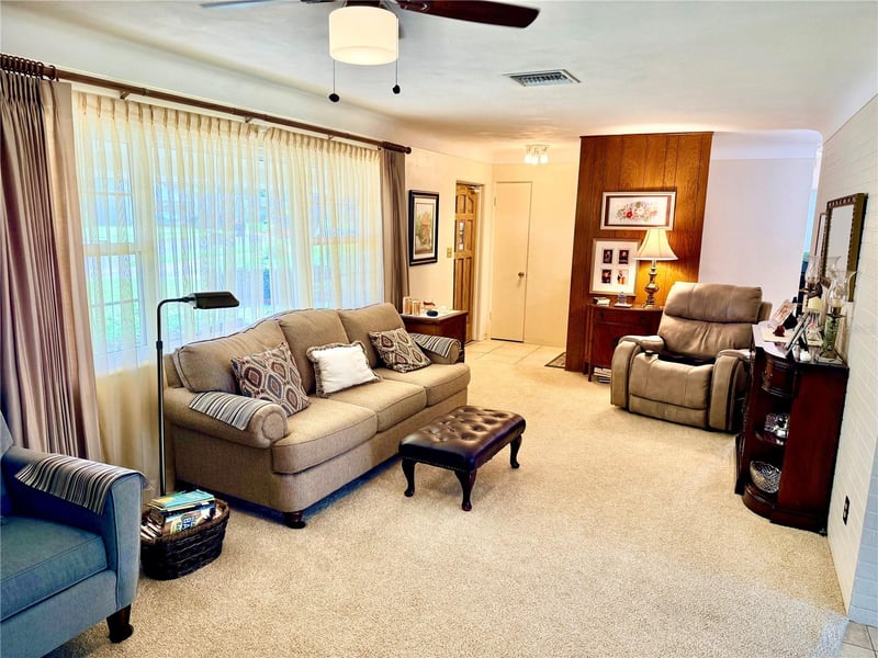 6086 28th Ave, St Petersburg, FL 33710