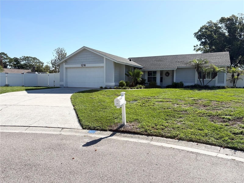 , Plant City, FL 33563