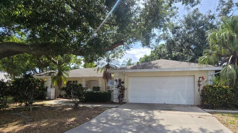 5697 Country Lakes Dr, Sarasota, FL 34243