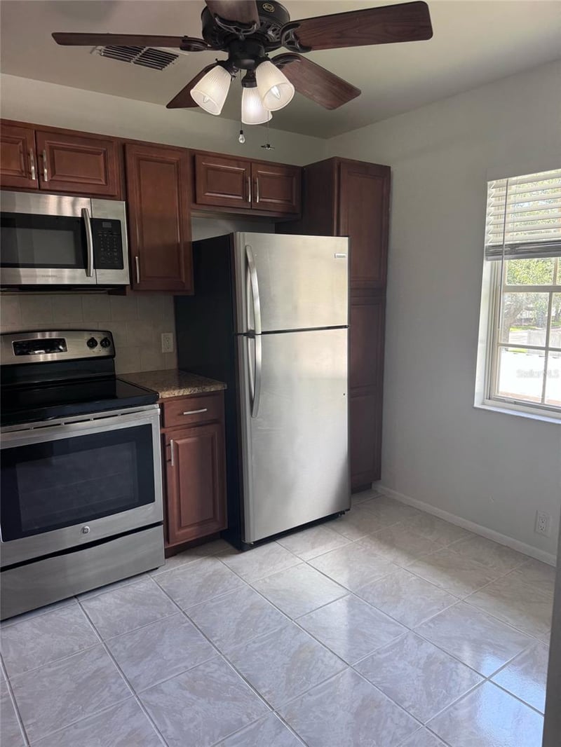 5265 Bay Dr #122, Clearwater, FL 33764
