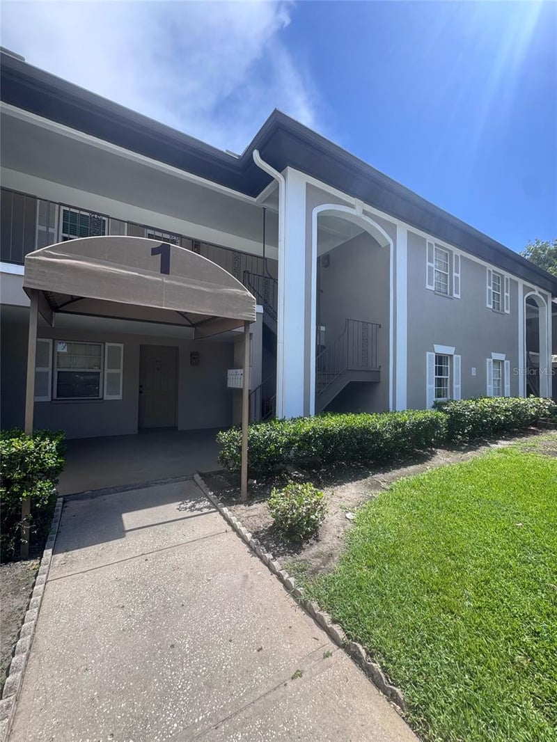 5265 Bay Dr #122, Clearwater, FL 33764