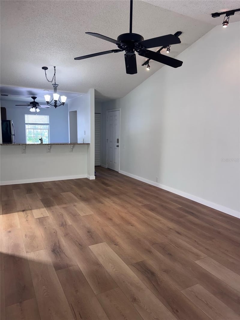 5265 Bay Dr #122, Clearwater, FL 33764