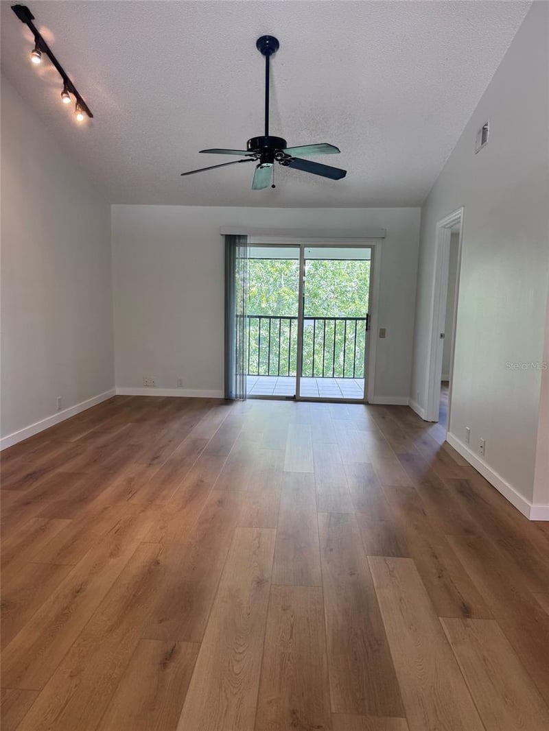 5265 Bay Dr #122, Clearwater, FL 33764