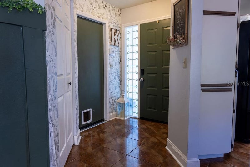 1707 Whispering Dr, Largo, FL 33771