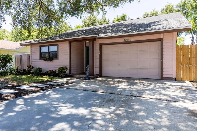 1707 Whispering Dr, Largo, FL 33771