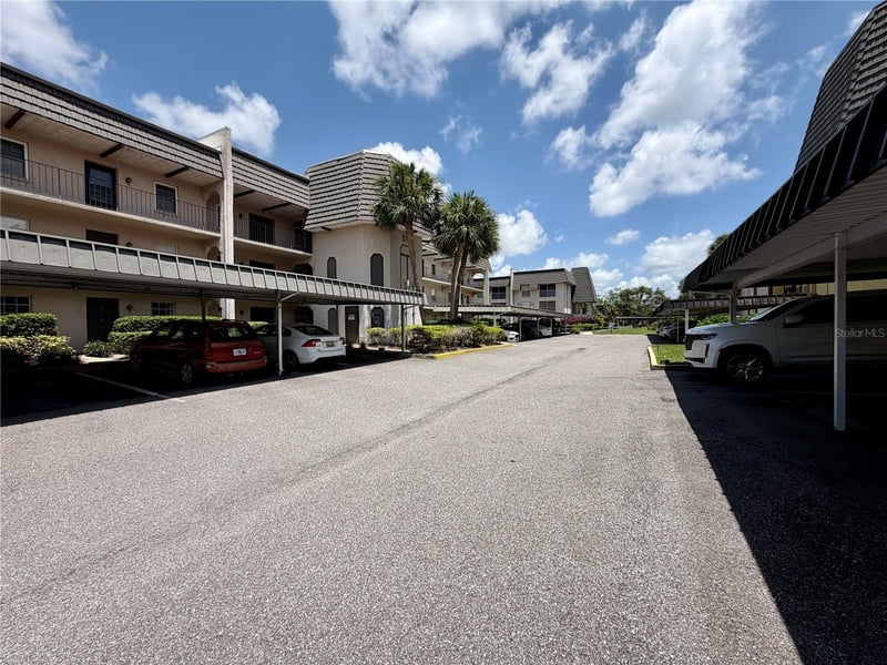 8703 Bardmoor Blvd #102, Seminole, FL 33777