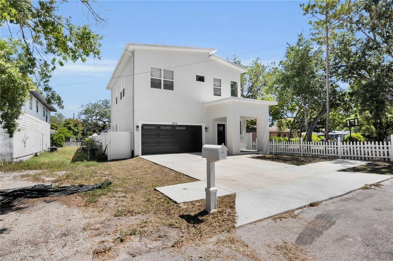 2404 Cassell , Tampa, FL 33605