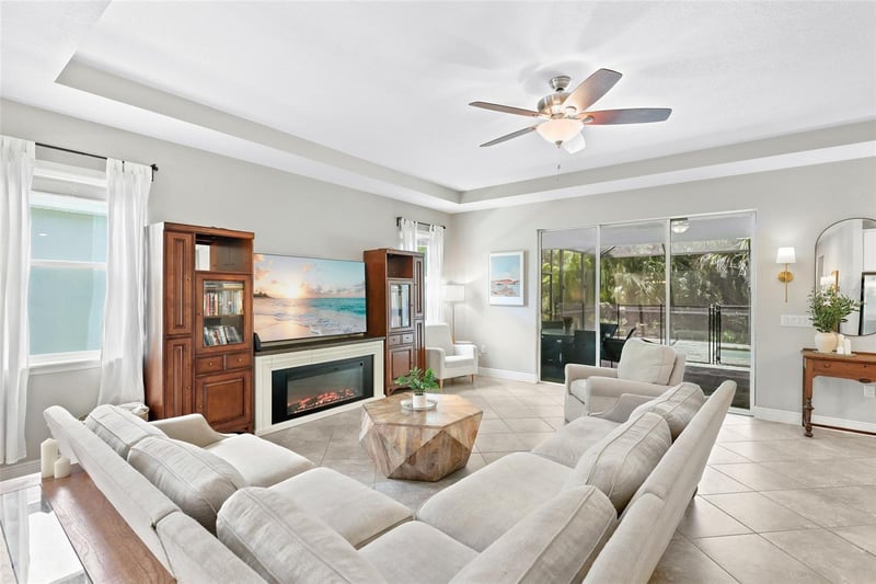 15313 Trinity Fall Way, Bradenton, FL 34212
