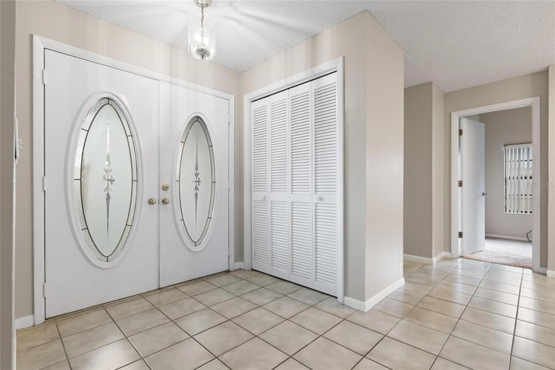 15648 Bear Creek Dr, Tampa, FL 33624