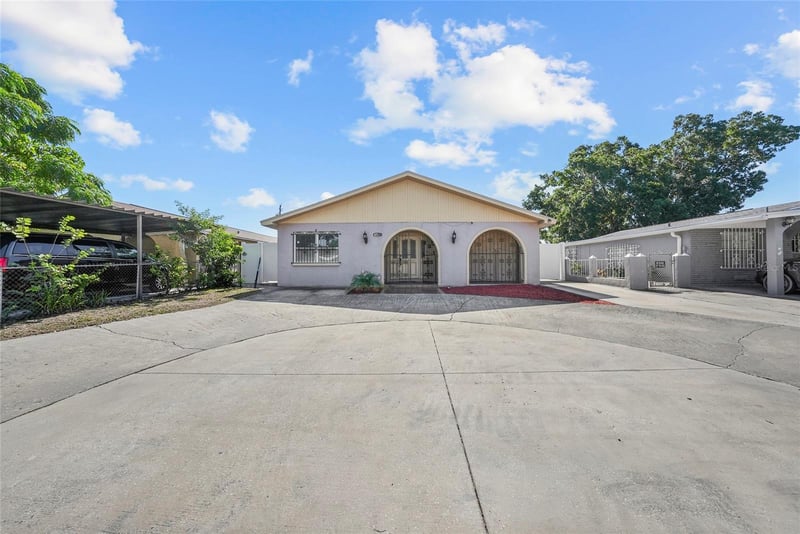 6513 Manhattan Ave, Tampa, FL 33614