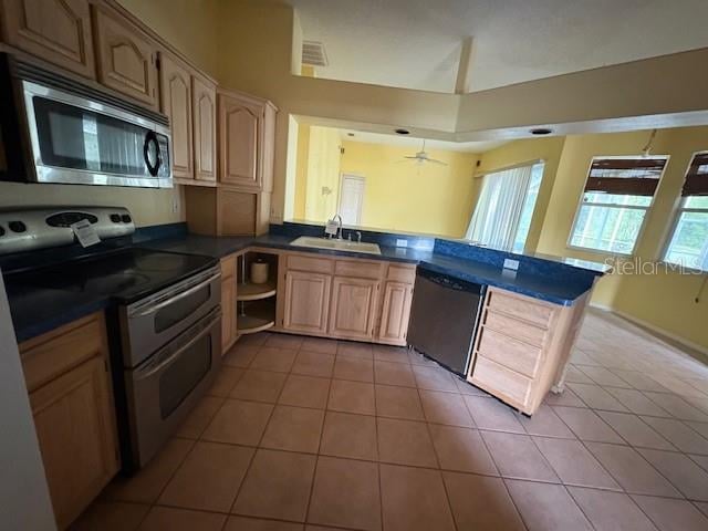 711 128th St, Bradenton, FL 34212