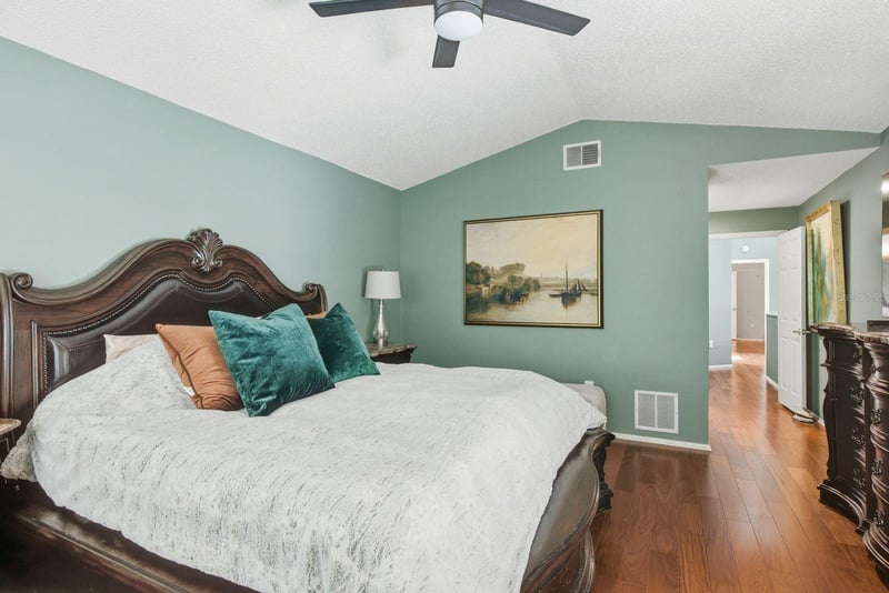 2631 Royal Liverpool Dr, Tarpon Springs, FL 34688