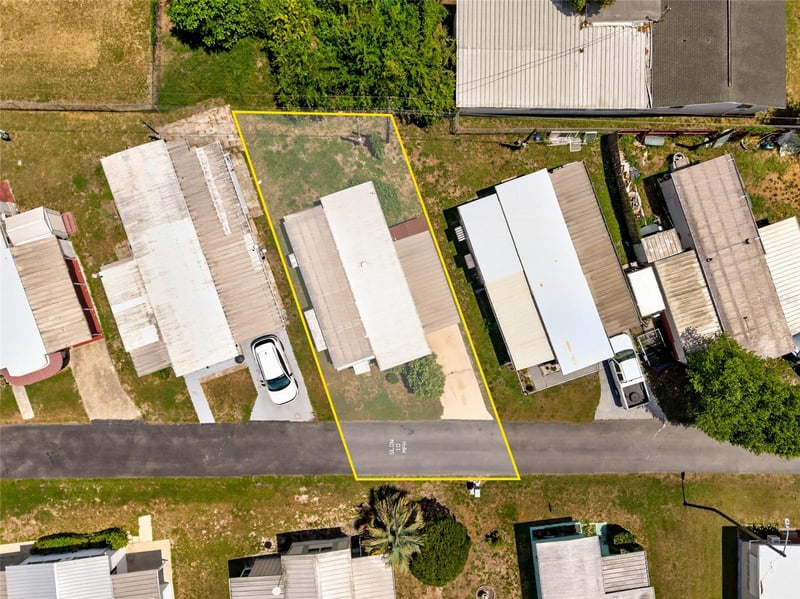 37433 Ray Dr, Zephyrhills, FL 33541