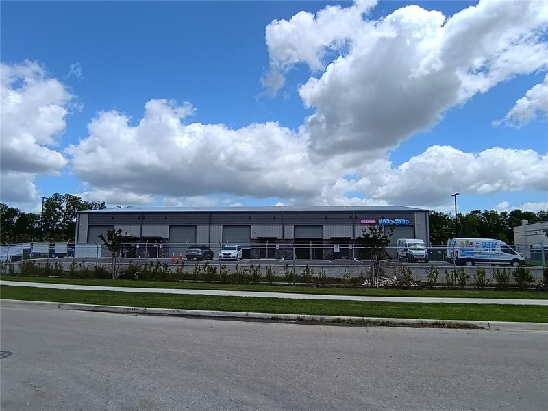 1800 Corporate Center Ln, Plant City, FL 33563