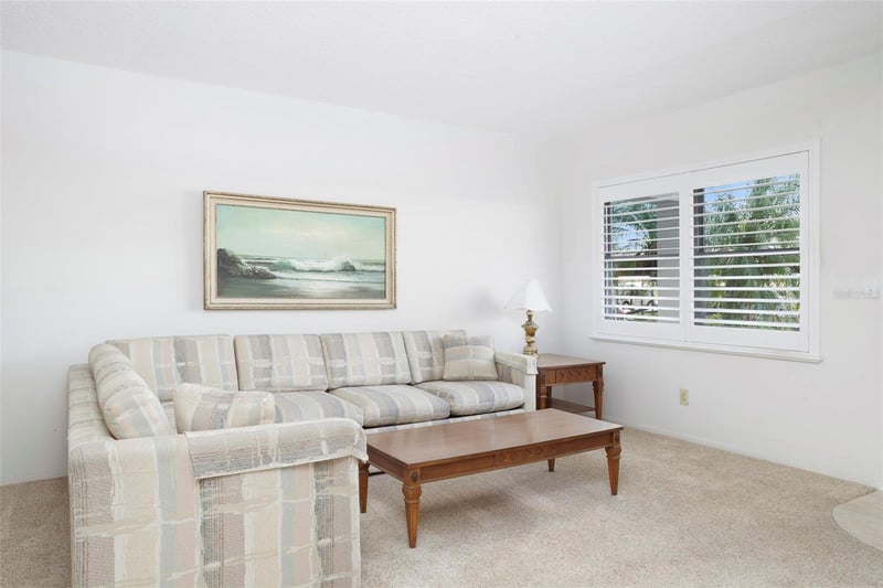 5090 Bay St #121, St Petersburg, FL 33703