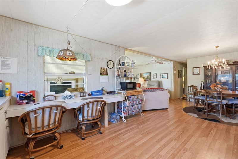 64 Rachel Dr, Tarpon Springs, FL 34689