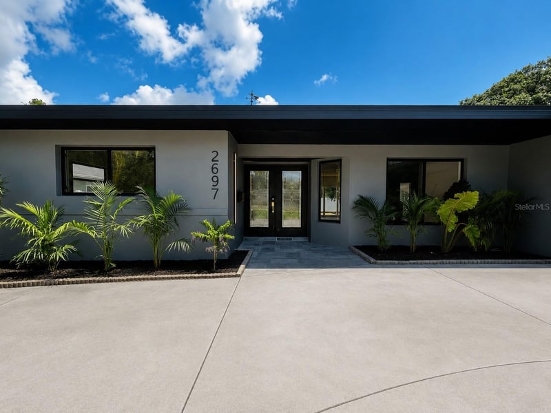 2697 66th Ter, St Petersburg, FL 33712