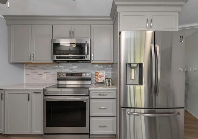 198 Philadelphia Blvd #11, Palm Harbor, FL 34684