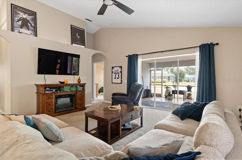 5003 72nd St, Bradenton, FL 34203