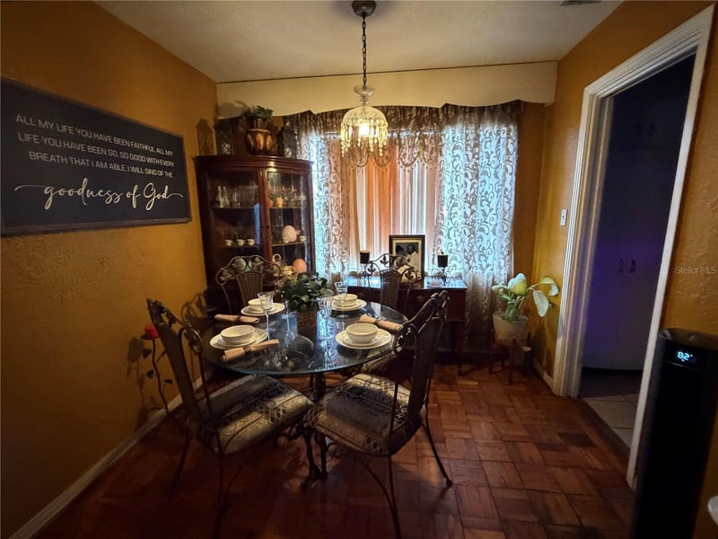 2906 21st St, Tampa, FL 33605