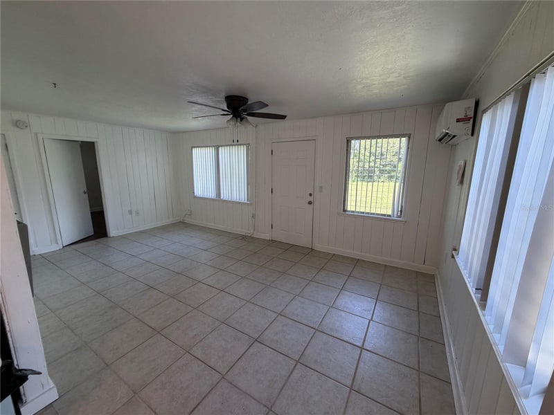 504 5th St, Valrico, FL 33594