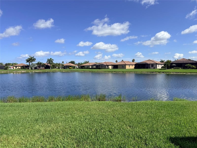 6623 Candlestick Dr, Bradenton, FL 34212