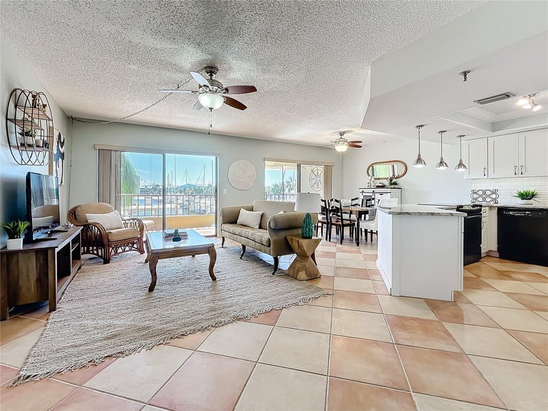 1750 Harbor Pl #104, South Pasadena, FL 33707