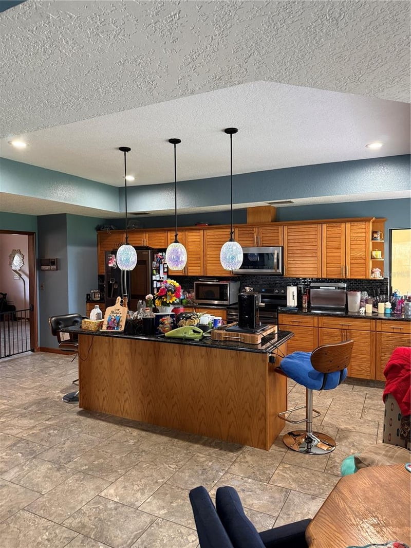 10005 Hunt Cliff Dr, Riverview, FL 33569