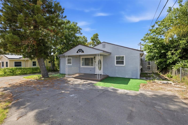 2706 Annie St, Tampa, FL 33612