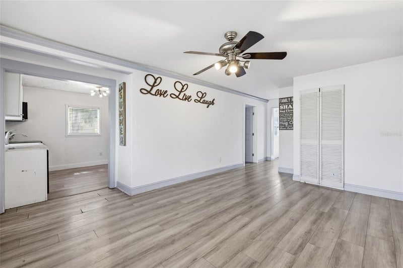 2706 Annie St, Tampa, FL 33612