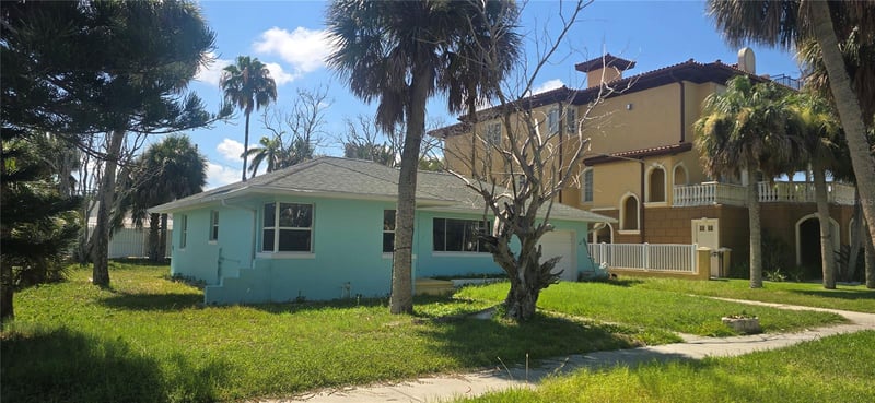835 Bruce Ave, Clearwater Beach, FL 33767