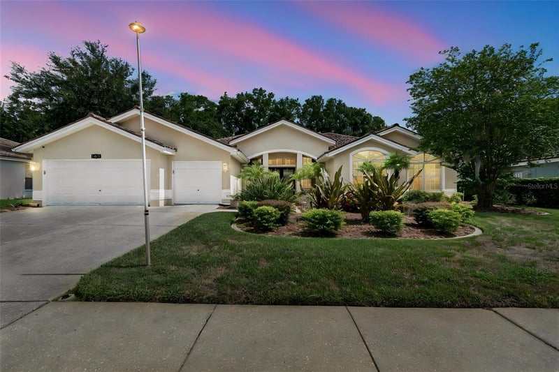 1230 Berkshire Ln, Tarpon Springs, FL 34688