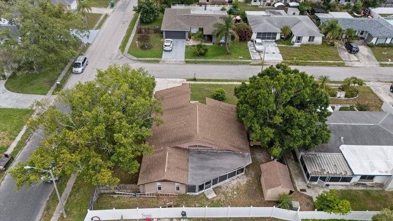 5653 Lima Dr, Holiday, FL 34690