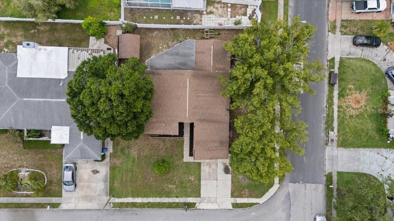 5653 Lima Dr, Holiday, FL 34690