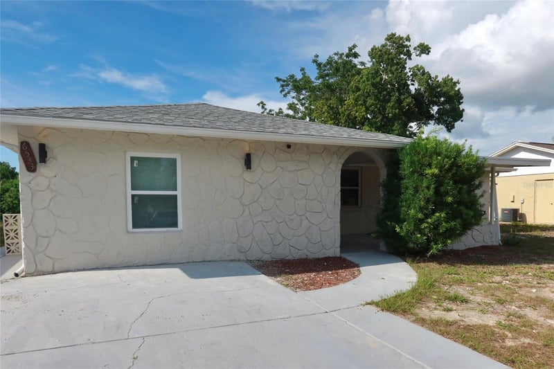 6533 Ridge Crest Dr, Port Richey, FL 34668