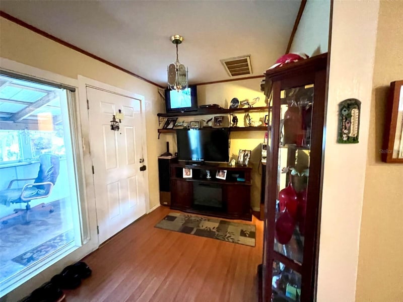 1769 Overbrook Ave, Clearwater, FL 33755