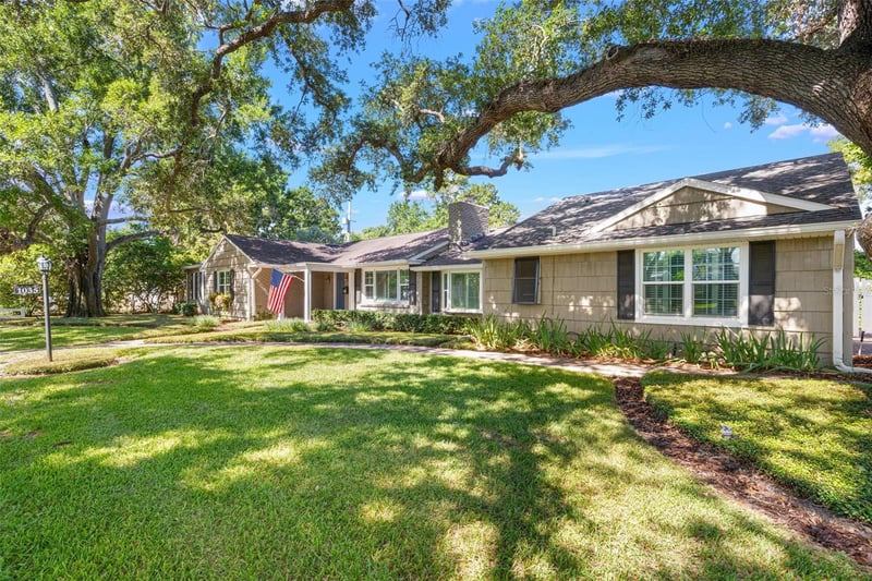1035 Sterling Ave, Tampa, FL 33629