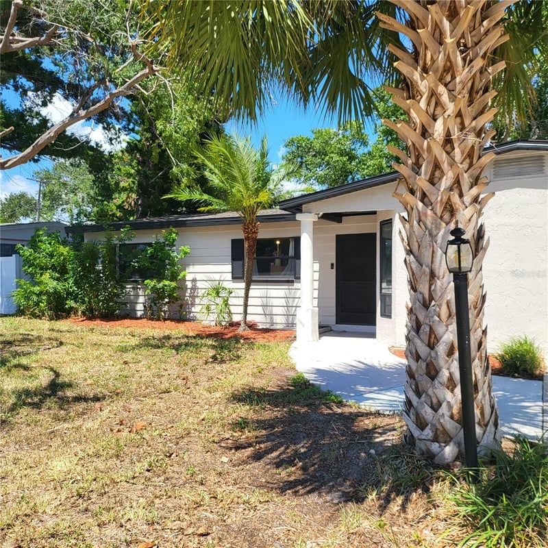 5107 Cresthill Dr, Tampa, FL 33615
