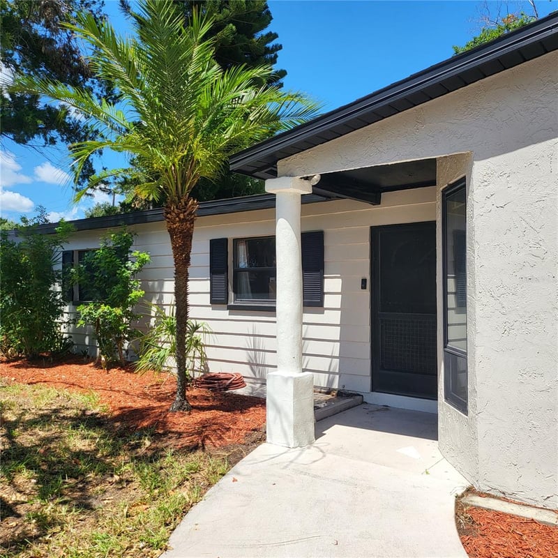 5107 Cresthill Dr, Tampa, FL 33615
