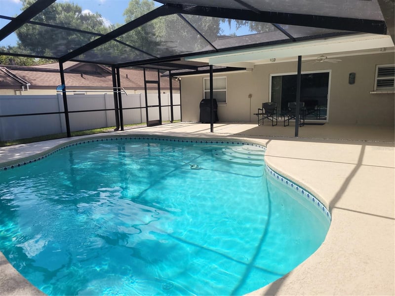 1104 Riflecrest Ave, Valrico, FL 33594