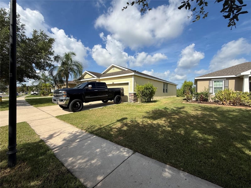 1751 Bonita Bluff Ct, Ruskin, FL 33570